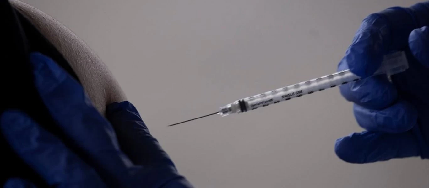 Η Γαλλία επεκτείνει τους εμβολιασμούς σε παιδιά 16-17 ετών που κινδυνεύουν σοβαρά από κορωνοϊό